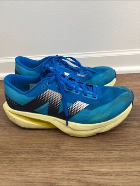 New Balance Men’s Rebel v4 Running Shoes size 10.5